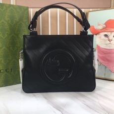 Gucci Shopping Bags